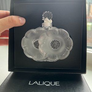 LALIQUE Two Fleurs Perfume Bottle